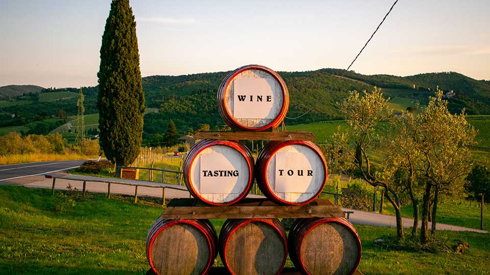 VIP CHIANTI TOUR  CONTEMPORARY ART AND UNIQUE WINE TASTING WITH LUNCH