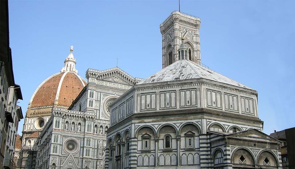 Piazza del duomo e cupola firenze